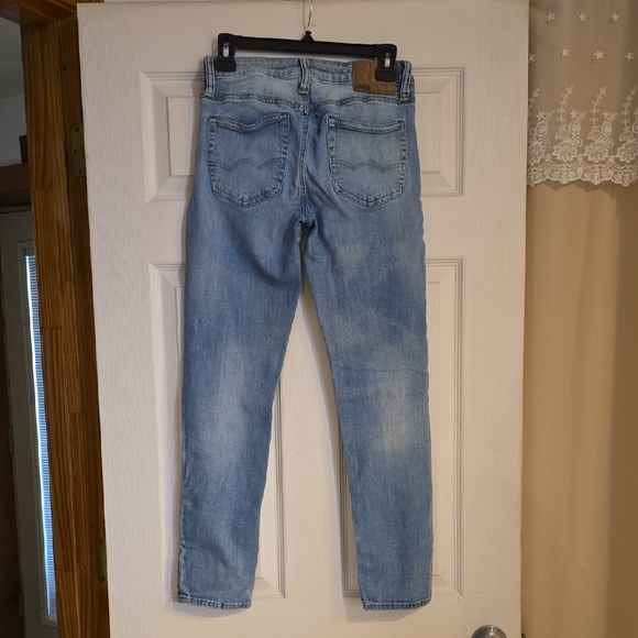 American Eagle Outfitters Light Blue Straight Leg Jeans - Picture 2 of 4